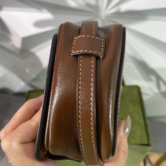 RARE AUTHENTIC GUCCI MINI TRUNK CROSSBODY- Full inclusion - Picture 11 of 16